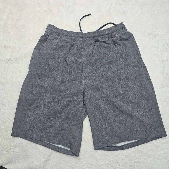 Lululemon Athletic Men's Gray Shorts (Size M) - Picture 1 of 7